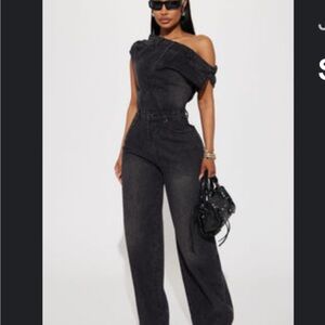 Elegant Black Off-Shoulder Jumpsuit